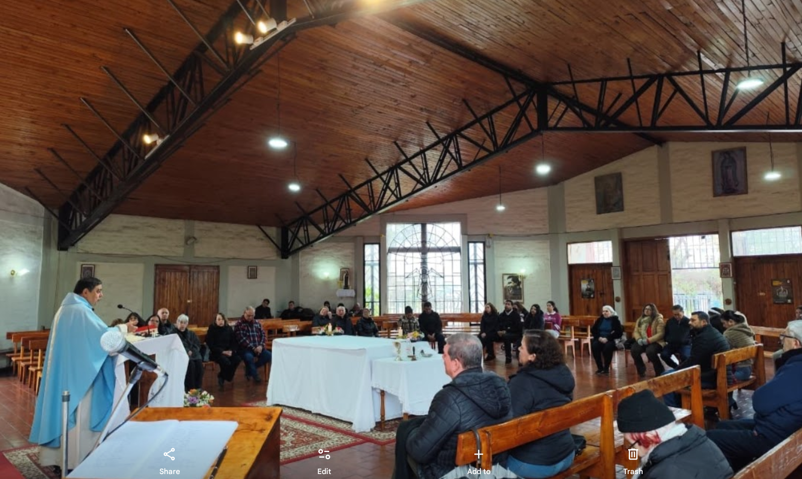 Comunidad reunida en la Eucaristía de la Asunción