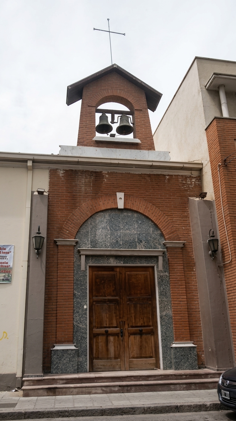 Fachada de Frente Capilla Santa Rosa de Lima